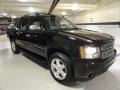 Black - Avalanche LTZ 4x4 Photo No. 4