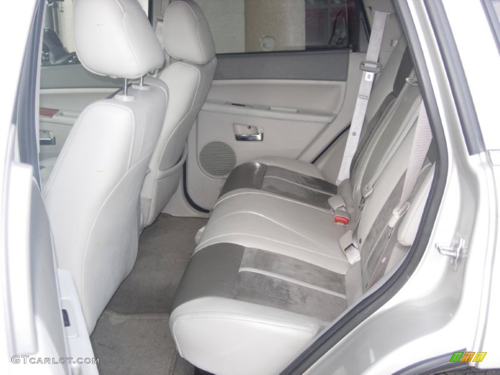 2007 Grand Cherokee Overland 4x4 - Light Graystone Pearl / Dark Khaki/Light Graystone photo #6