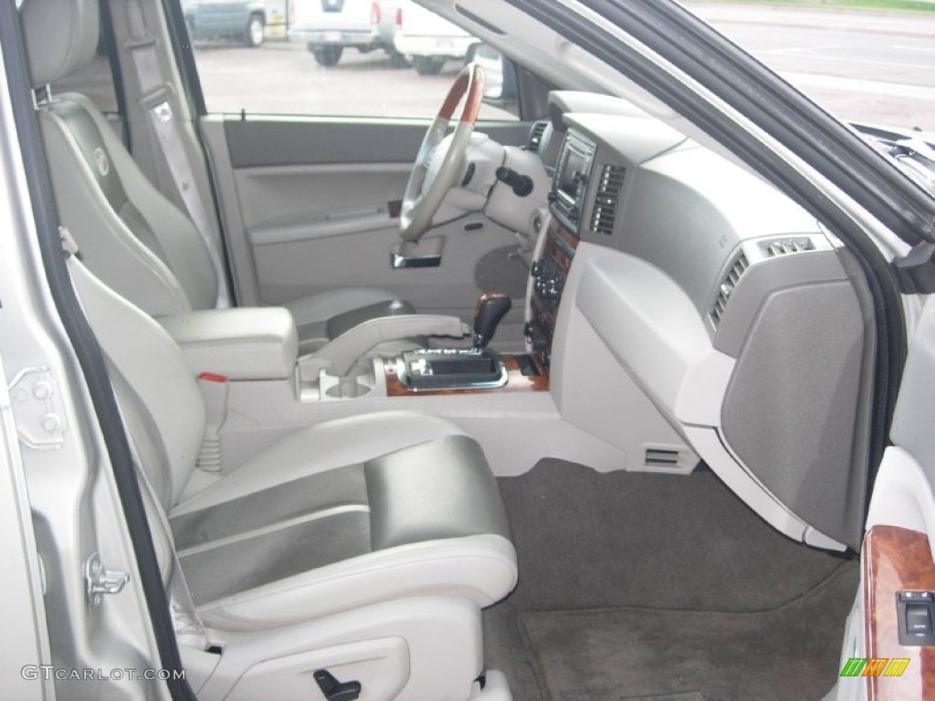 2007 Grand Cherokee Overland 4x4 - Light Graystone Pearl / Dark Khaki/Light Graystone photo #8
