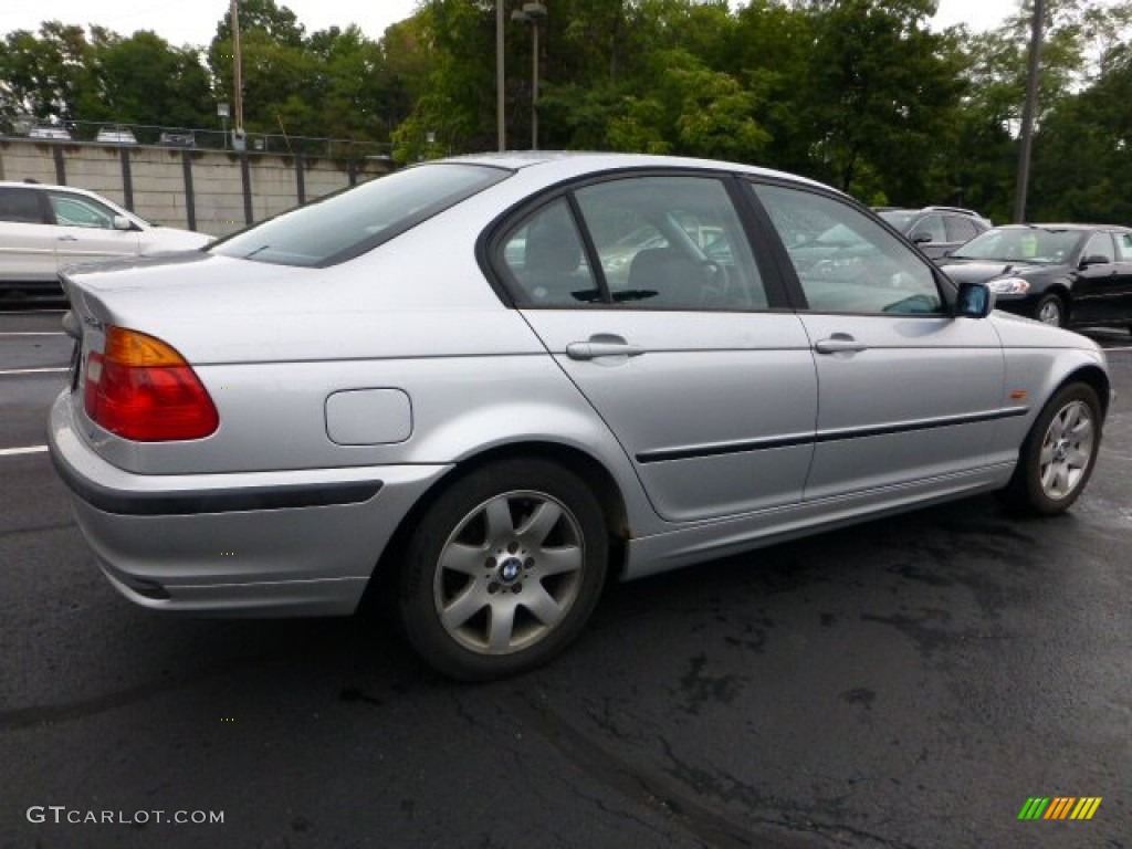 2001 3 Series 325i Sedan - Titanium Silver Metallic / Black photo #11