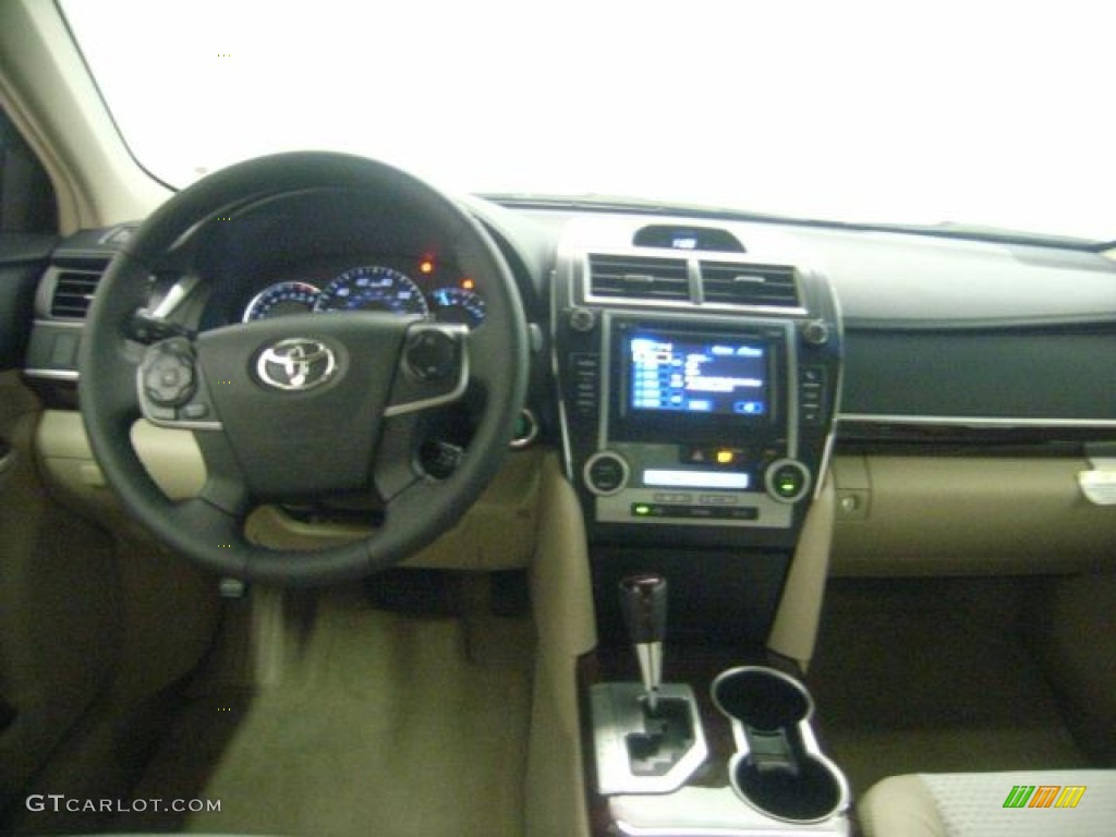 2012 Camry XLE - Cypress Green Pearl / Ivory photo #7
