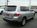 2011 Classic Silver Metallic Toyota Highlander V6 4WD  photo #4