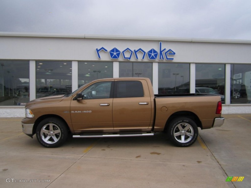 2011 Ram 1500 Big Horn Crew Cab 4x4 - Saddle Brown Pearl / Dark Slate Gray/Medium Graystone photo #22