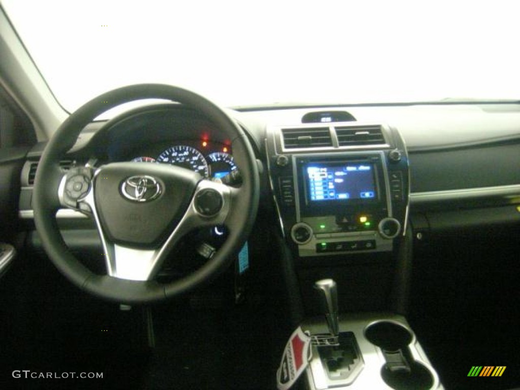 2012 Camry SE - Attitude Black Metallic / Black photo #7