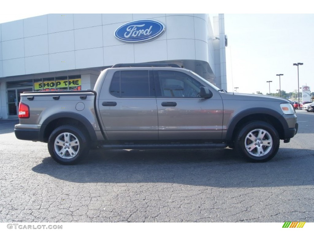 2007 Explorer Sport Trac XLT 4x4 - Mineral Grey Metallic / Camel photo #2