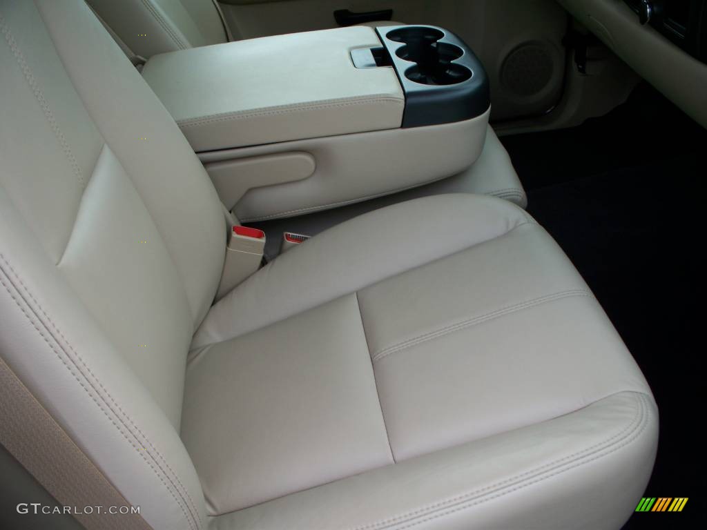 2007 Silverado 1500 LT Regular Cab 4x4 - Sport Red Metallic / Light Cashmere/Ebony Black photo #17