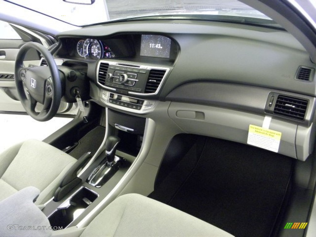 2013 Honda Accord LX Sedan Gray Dashboard Photo #71350412
