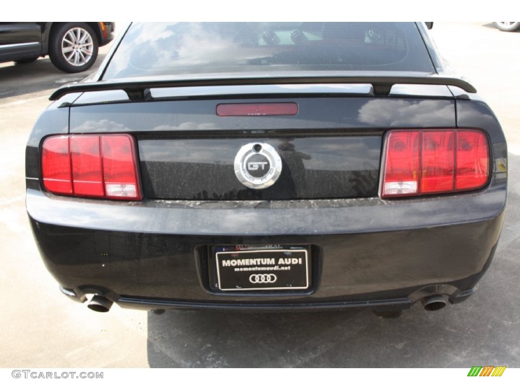 2005 Mustang GT Premium Coupe - Black / Red Leather photo #4