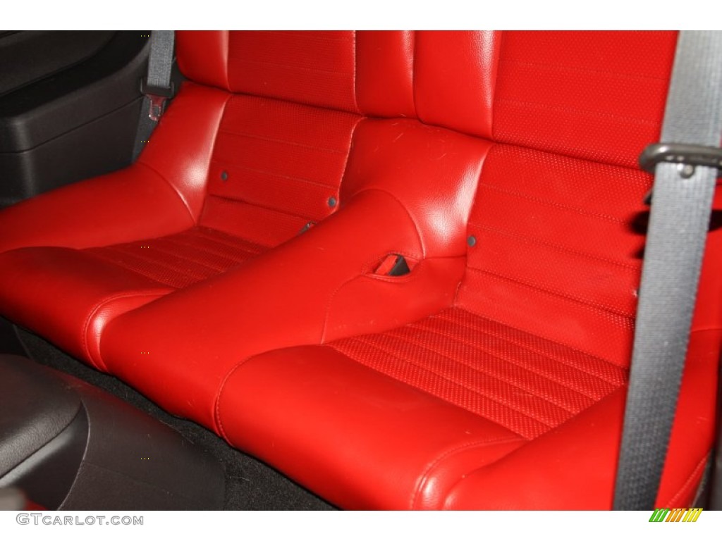 2005 Mustang GT Premium Coupe - Black / Red Leather photo #10