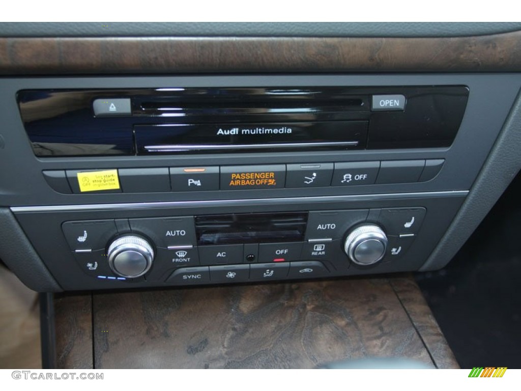 2013 Audi A7 3.0T quattro Prestige Controls Photo #71353697