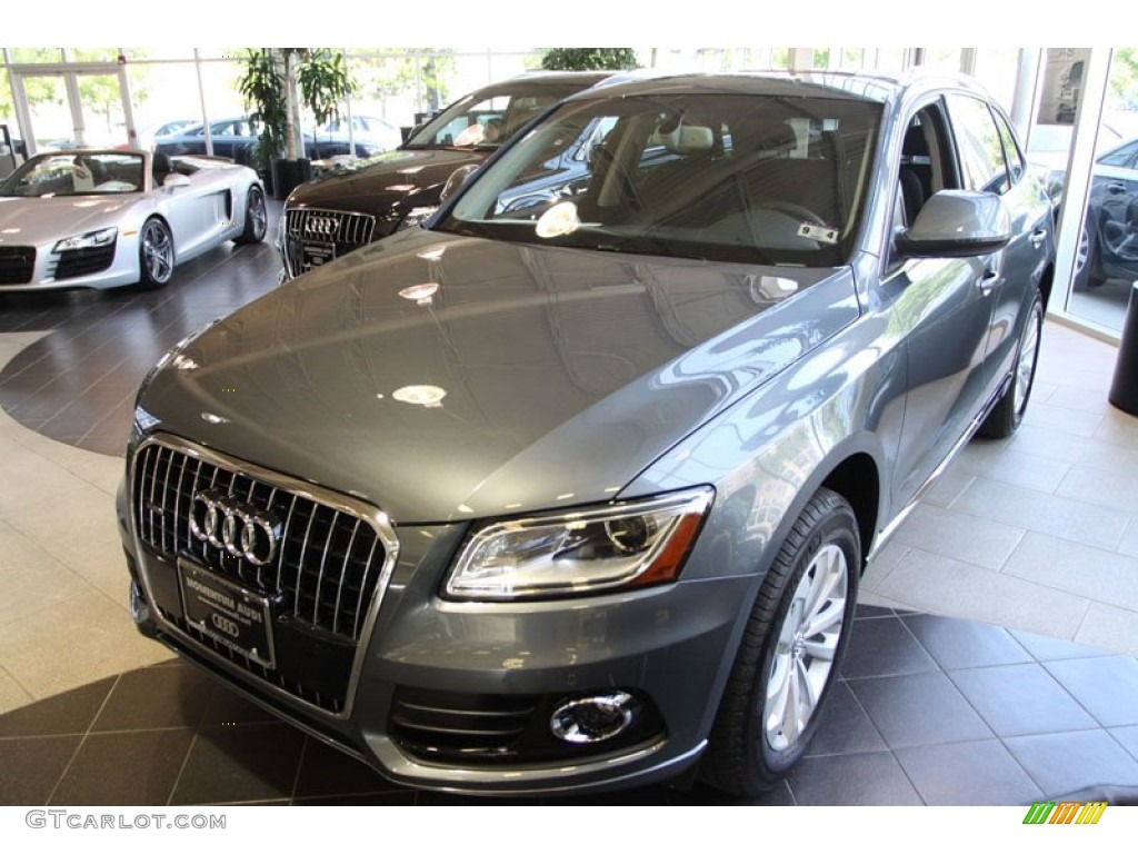 2013 Q5 2.0 TFSI quattro - Monsoon Gray Metallic / Black photo #3