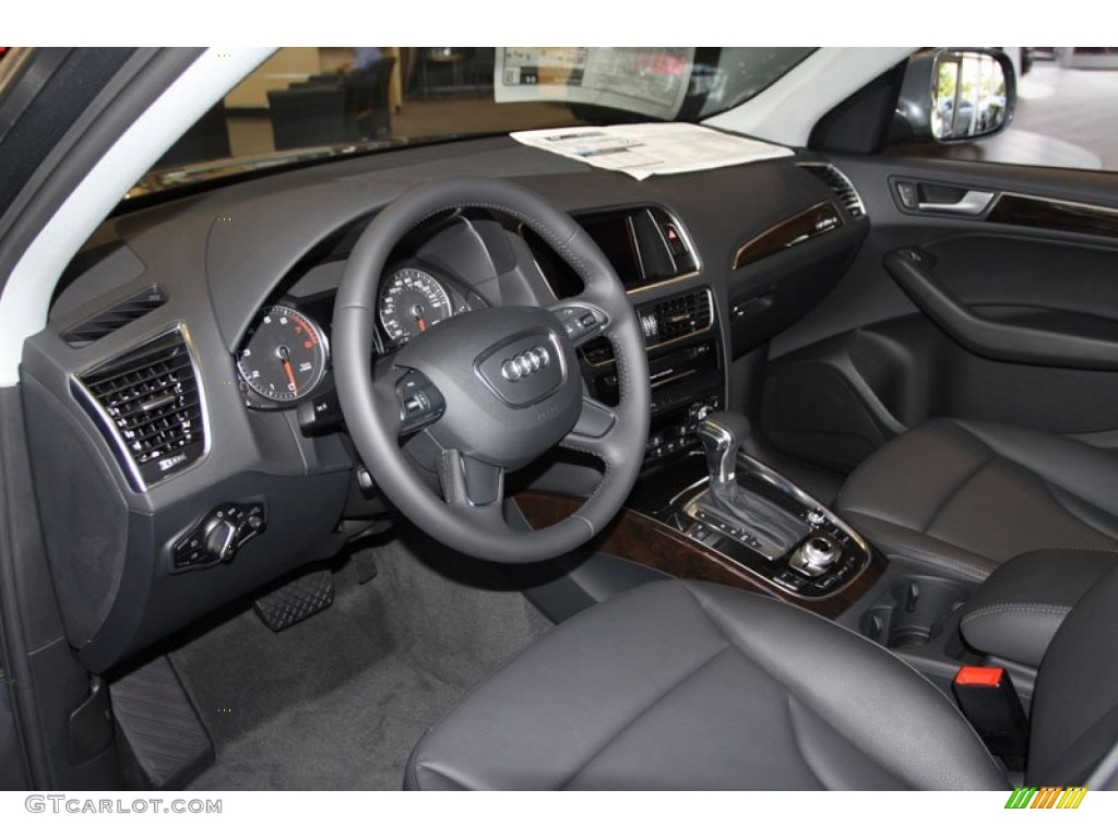 2013 Q5 2.0 TFSI quattro - Monsoon Gray Metallic / Black photo #9