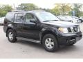 Super Black - Pathfinder SE 4x4 Photo No. 3