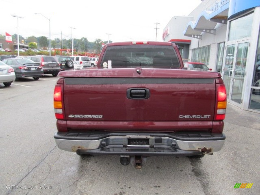 2002 Silverado 1500 LS Extended Cab 4x4 - Dark Carmine Red Metallic / Graphite Gray photo #7