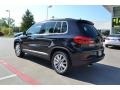 Deep Black Metallic - Tiguan SE Photo No. 3