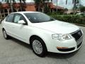 Candy White - Passat 2.0T Sedan Photo No. 2