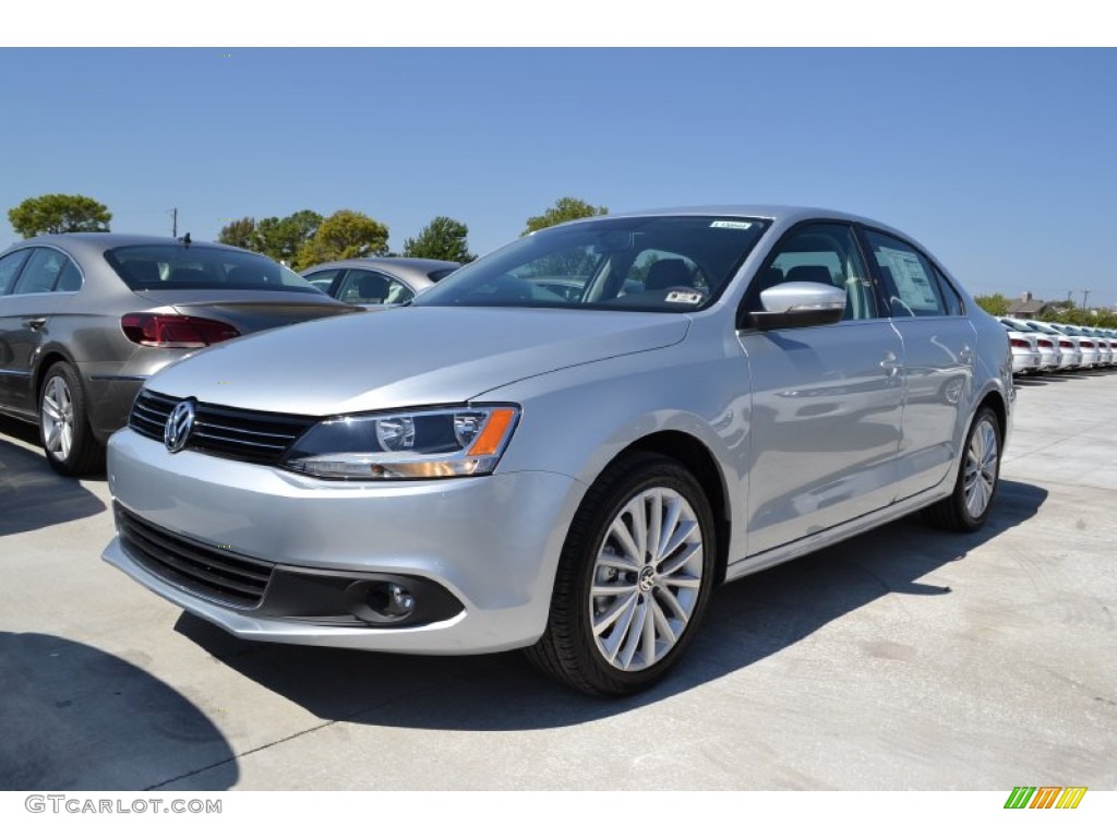 2013 Jetta SEL Sedan - Reflex Silver Metallic / Titan Black photo #1