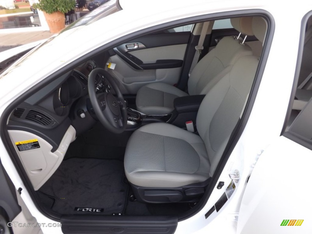 Stone Interior 2013 Kia Forte EX Photo #71363749
