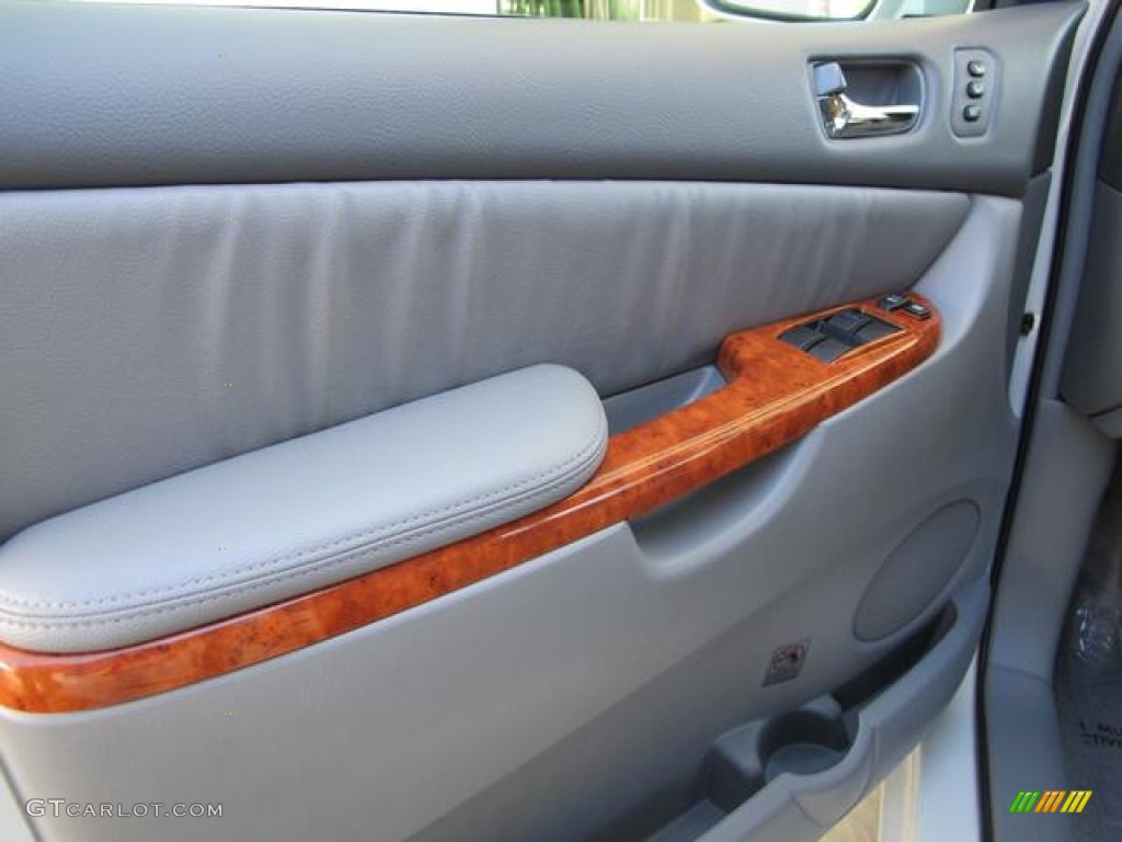 2010 Sienna Limited - Super White / Stone photo #11