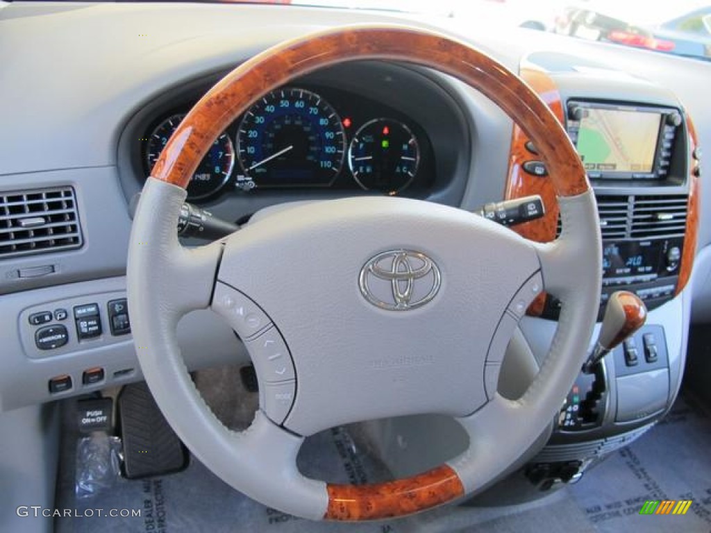 2010 Sienna Limited - Super White / Stone photo #12