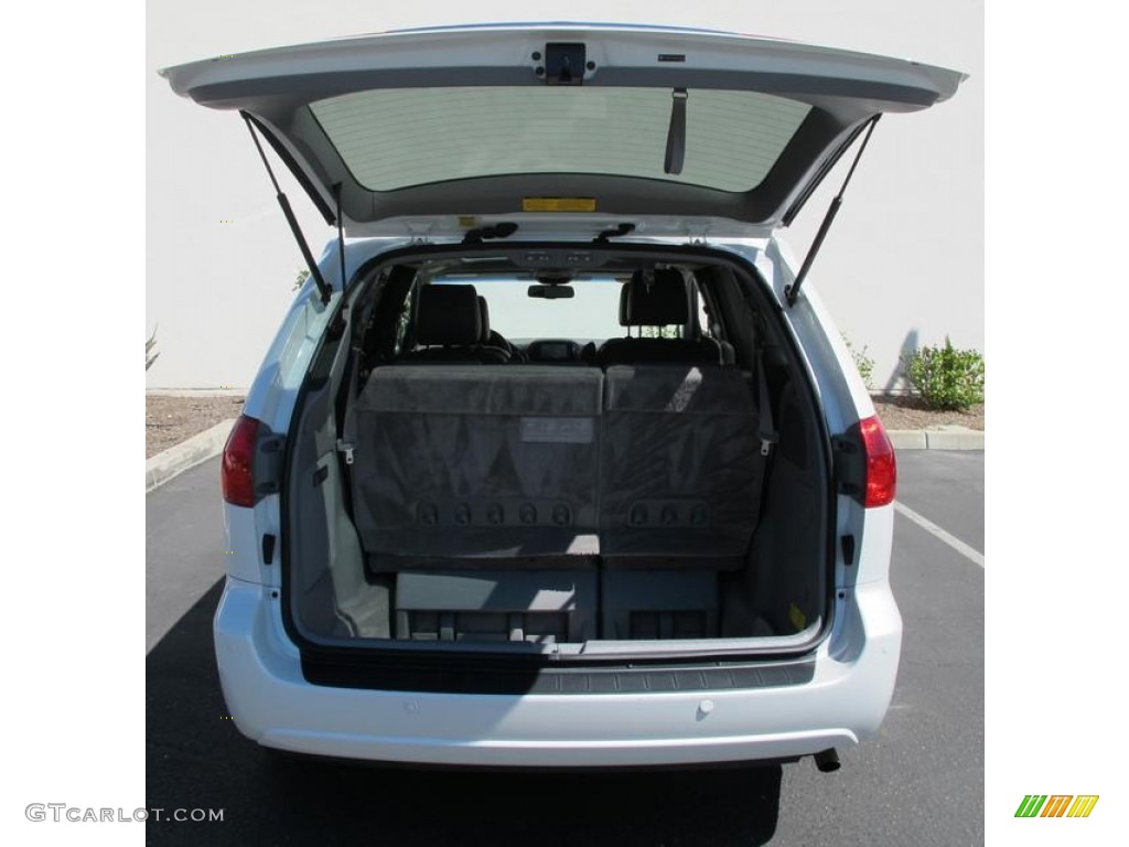 2010 Sienna Limited - Super White / Stone photo #16