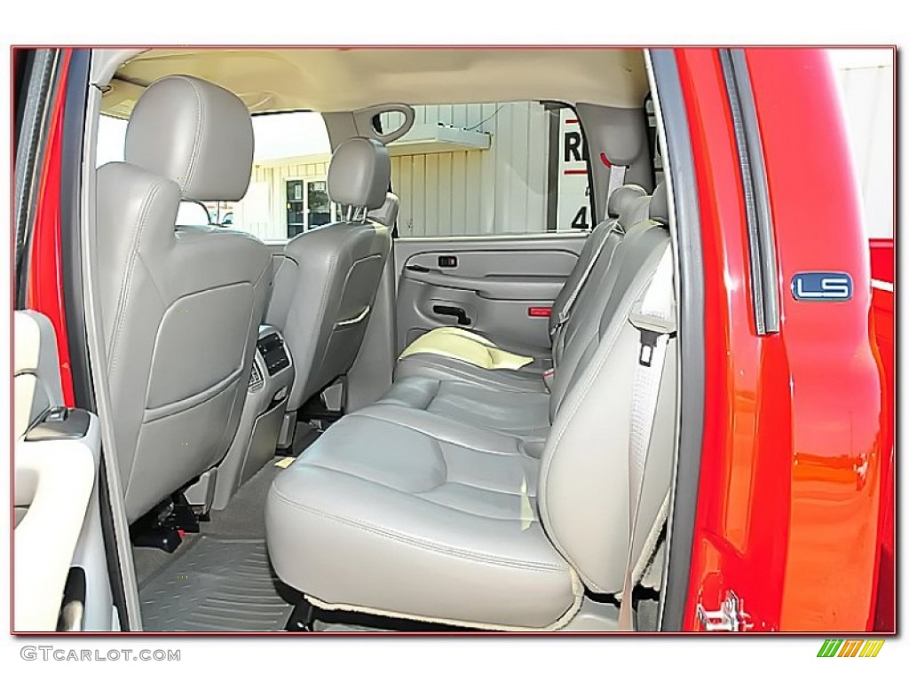 2005 Silverado 1500 LS Crew Cab - Victory Red / Tan photo #29