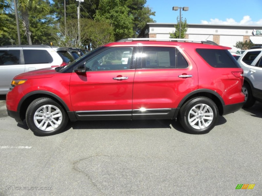 2011 Explorer XLT - Red Candy Metallic / Charcoal Black photo #2