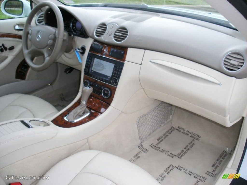 Stone Interior 2008 Mercedes-Benz CLK 350 Coupe Photo #71370656
