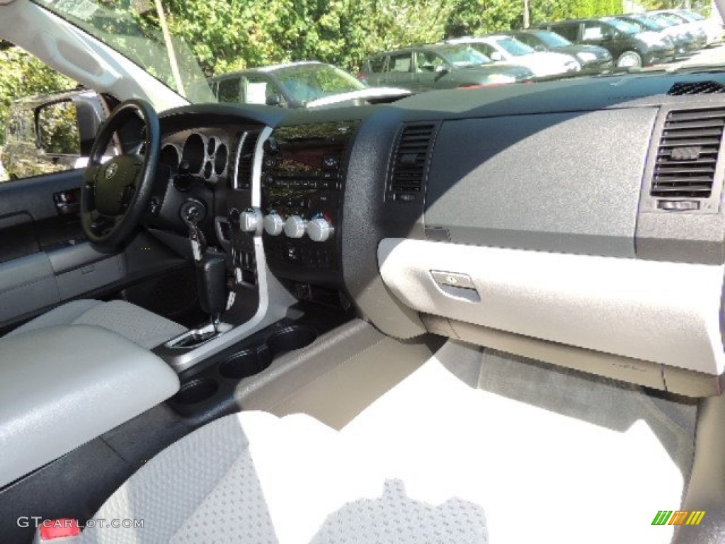 2011 Tundra SR5 Double Cab 4x4 - Radiant Red / Graphite Gray photo #22