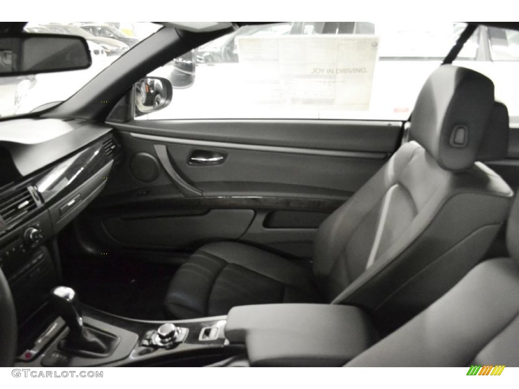 2013 3 Series 328i Convertible - Jet Black / Black photo #7