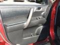 Salsa Red Pearl - Highlander SE 4WD Photo No. 22