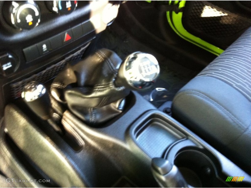 2012 Wrangler Unlimited Sport 4x4 - Gecko Green / Black photo #21