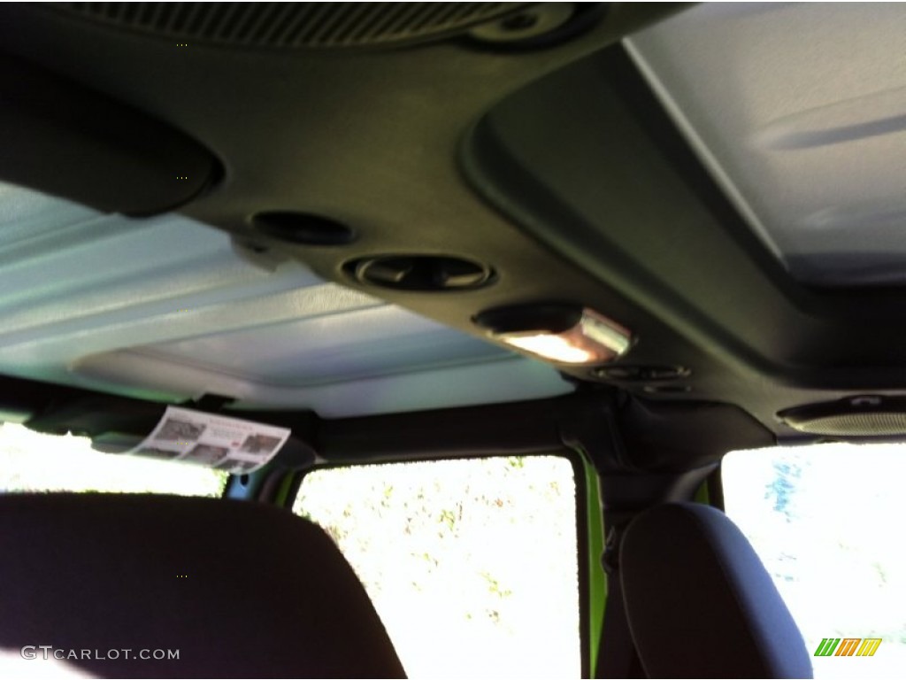 2012 Wrangler Unlimited Sport 4x4 - Gecko Green / Black photo #28