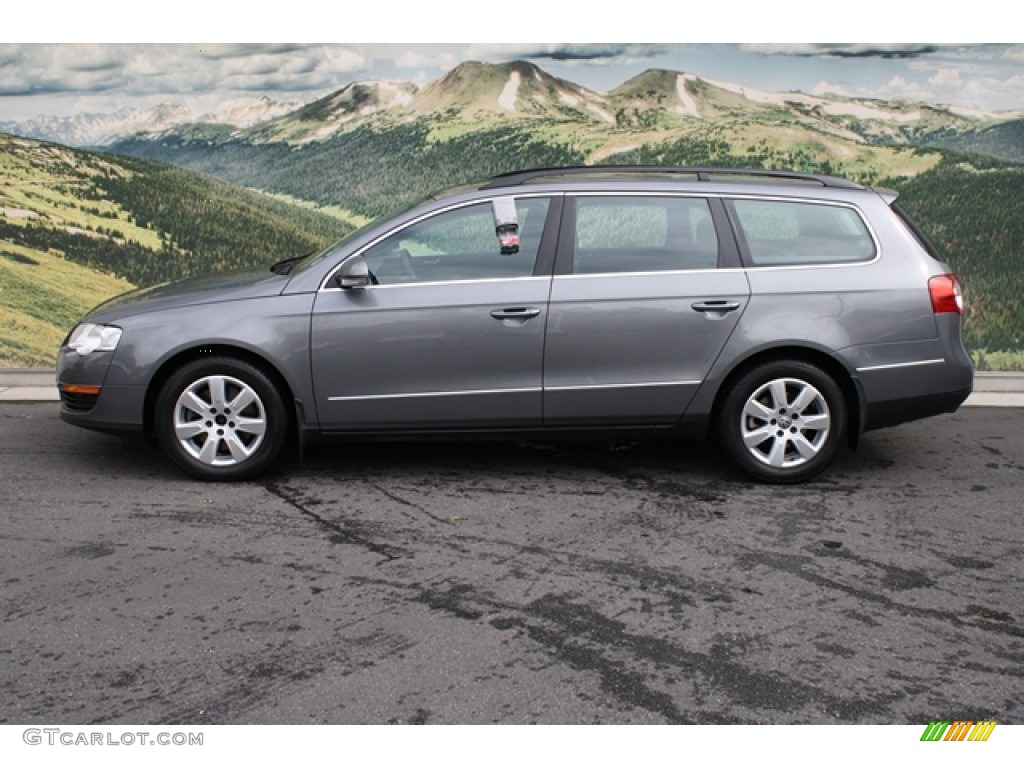 United Grey Metallic 2007 Volkswagen Passat 2.0T Wagon Exterior Photo #71378566