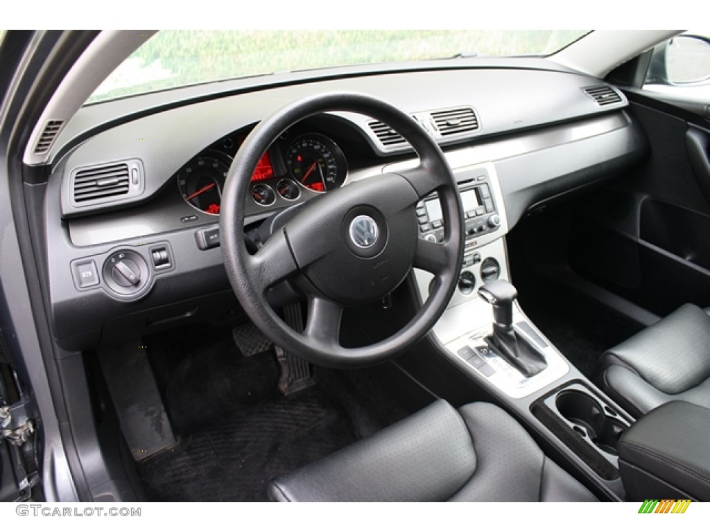 Black Interior 2007 Volkswagen Passat 2.0T Wagon Photo #71378584