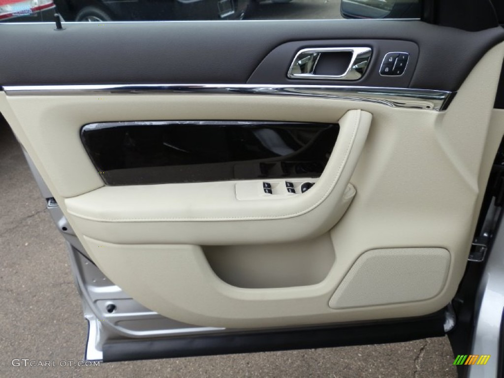 2013 Lincoln MKS EcoBoost AWD Light Dune Door Panel Photo #71379436
