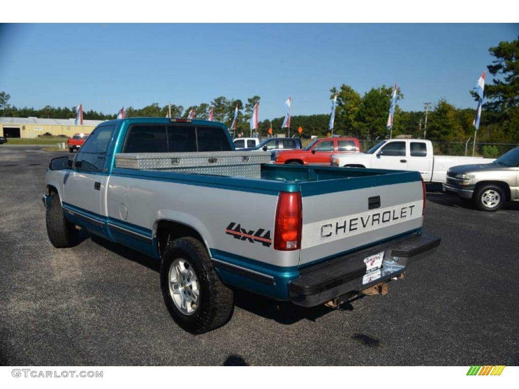 1995 C/K K1500 Regular Cab 4x4 - Bright Teal Metallic / Gray photo #7