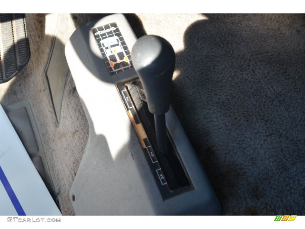 1995 C/K K1500 Regular Cab 4x4 - Bright Teal Metallic / Gray photo #18