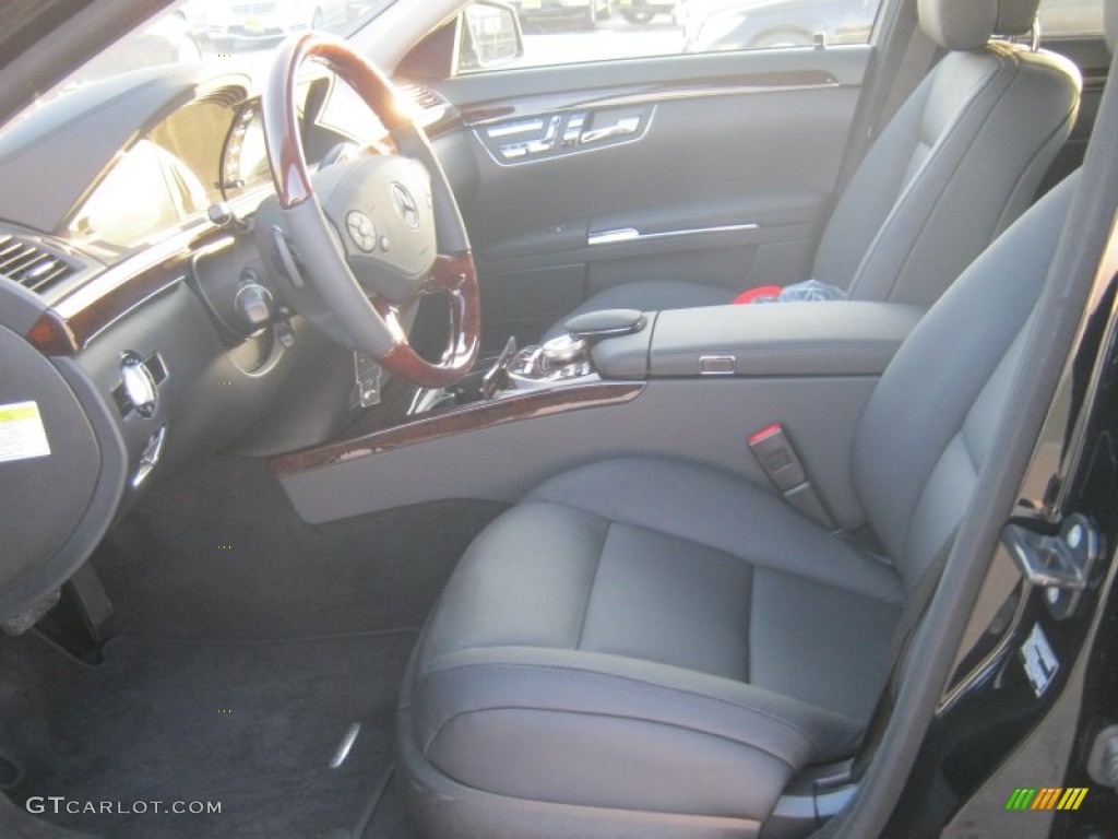 2013 S 550 Sedan - Black / Black photo #7