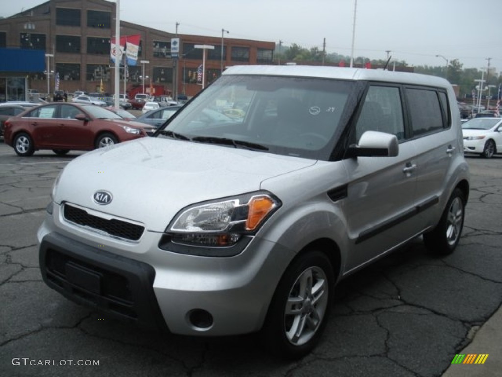 Bright Silver 2011 Kia Soul + Exterior Photo #71384902