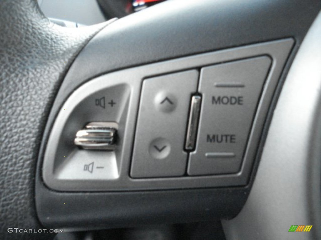 2011 Kia Soul + Controls Photo #71385049