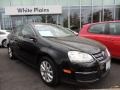 Black - Jetta SE Sedan Photo No. 4