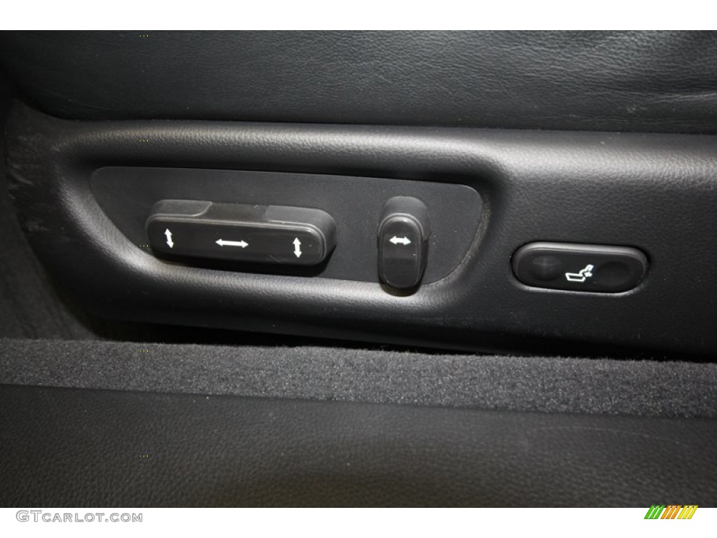 2006 Acura RL 3.5 AWD Sedan Controls Photo #71387986