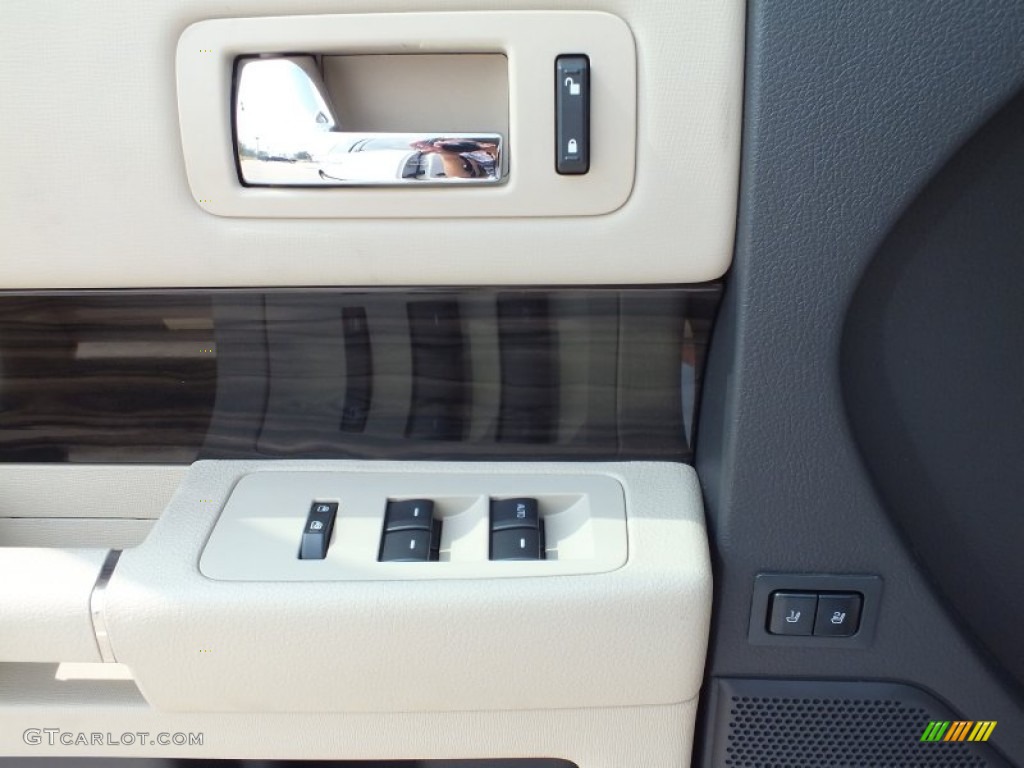 2013 Ford Flex SEL Controls Photo #71388988