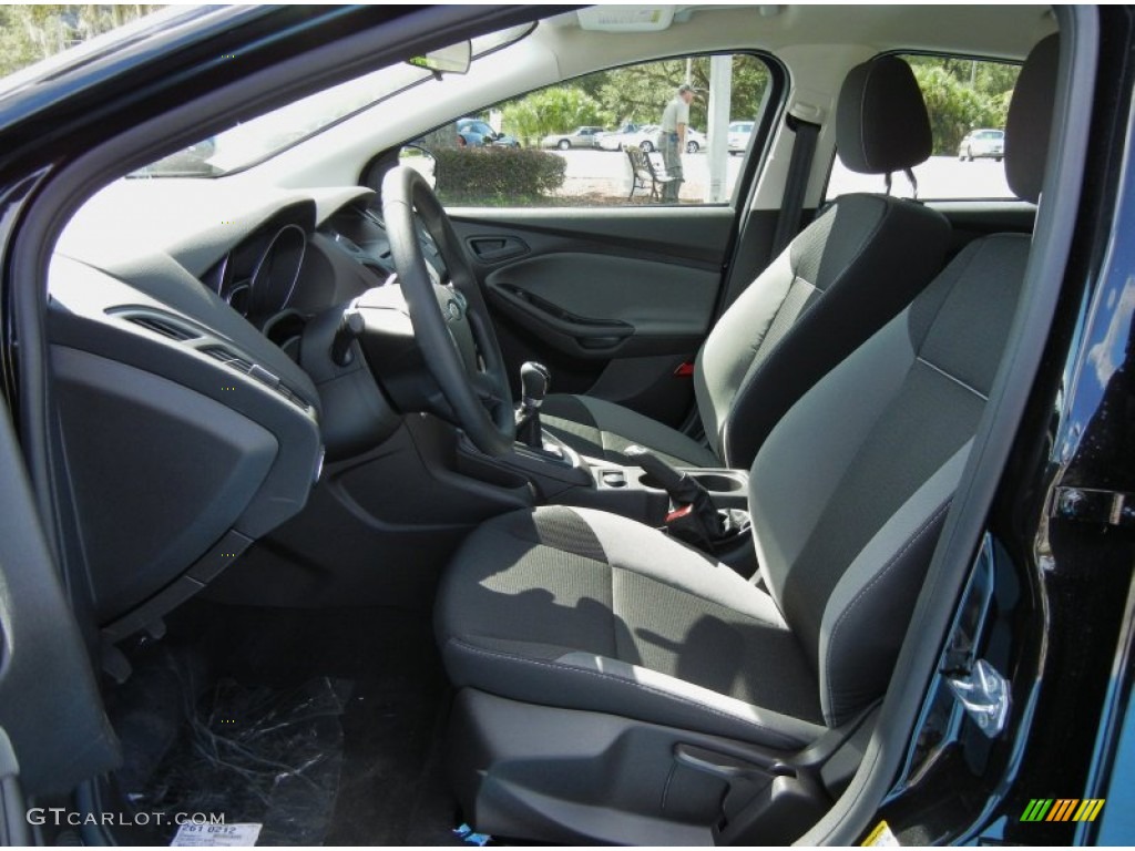 2013 Focus S Sedan - Tuxedo Black / Charcoal Black photo #5