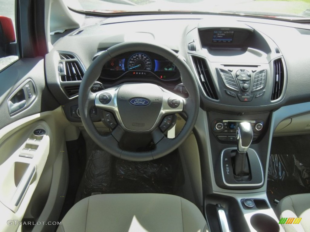 2013 Ford C-Max Hybrid SE Medium Light Stone Dashboard Photo #71390101