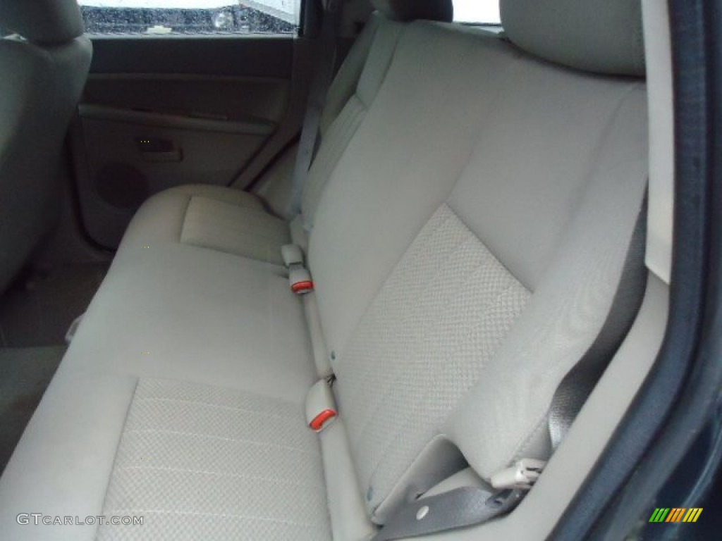 Khaki Interior 2005 Jeep Grand Cherokee Laredo 4x4 Photo #71392378