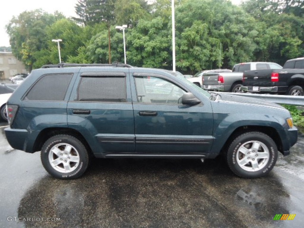 2005 Grand Cherokee Laredo 4x4 - Deep Beryl Green Pearl / Khaki photo #13