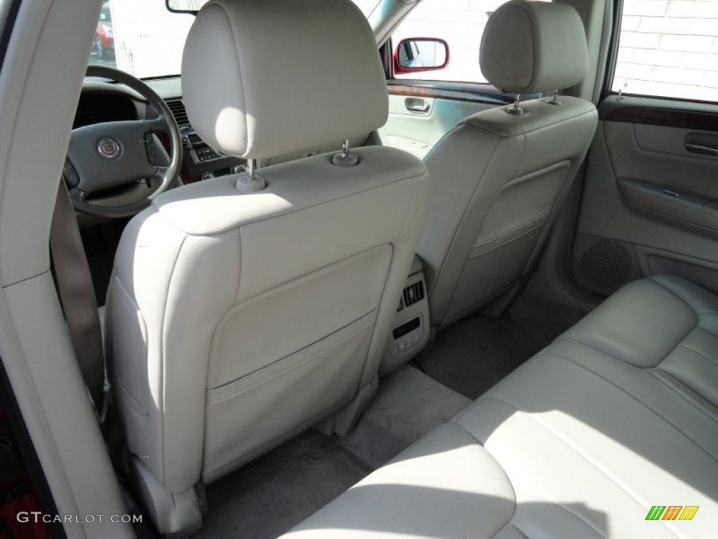 2006 Cadillac DTS Luxury Rear Seat Photo #71392642
