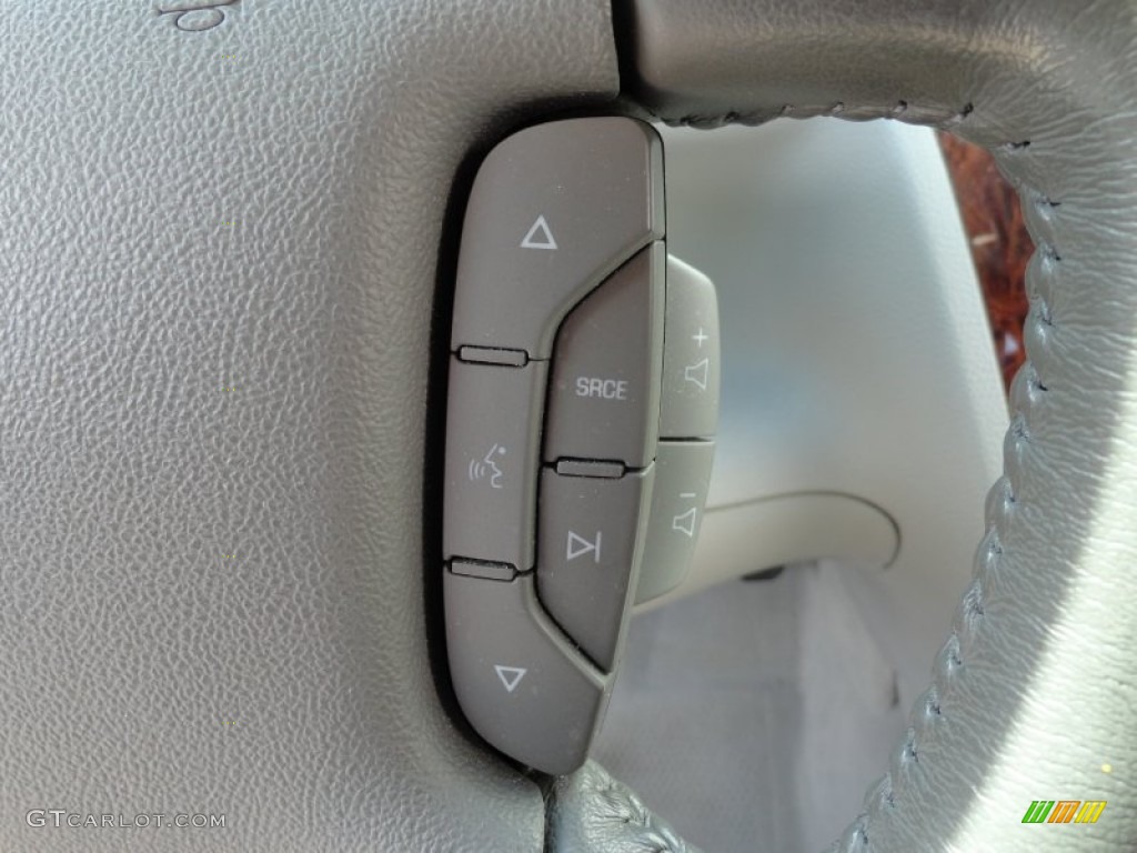 2006 Cadillac DTS Luxury Controls Photo #71392741